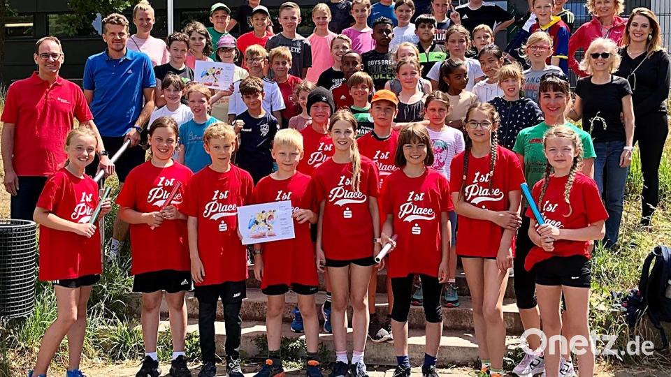 Die Sieger des Grundschulwettbewerbs Leichtathletik der Schulen in Weiden. Bild: R. Kreuzer