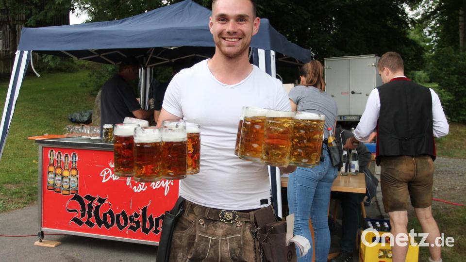 Das Bedienungspersonal hat viel zu tun. Bild: pi