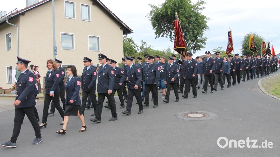 Die Jubelfeuerwehr. Bild: pi