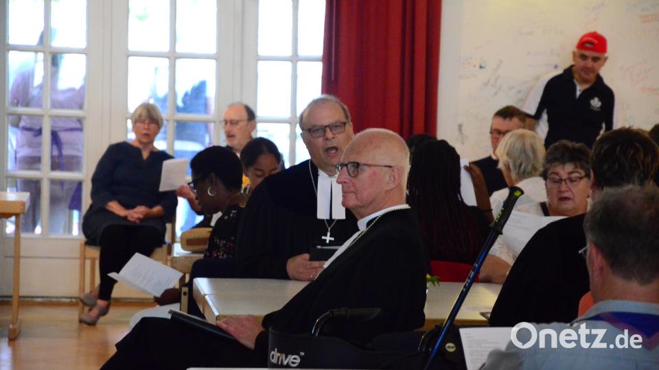 Mit einem feierlichen Gottesdienst wird Abschied gefeiert. Bild: Kunz