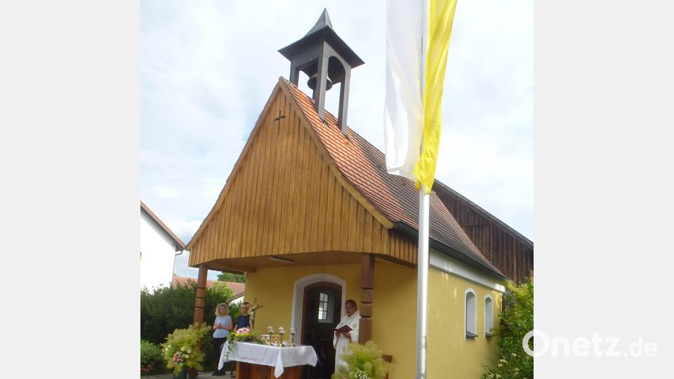 Gottesdienst an der Denglarner Kapelle. Bild: mad