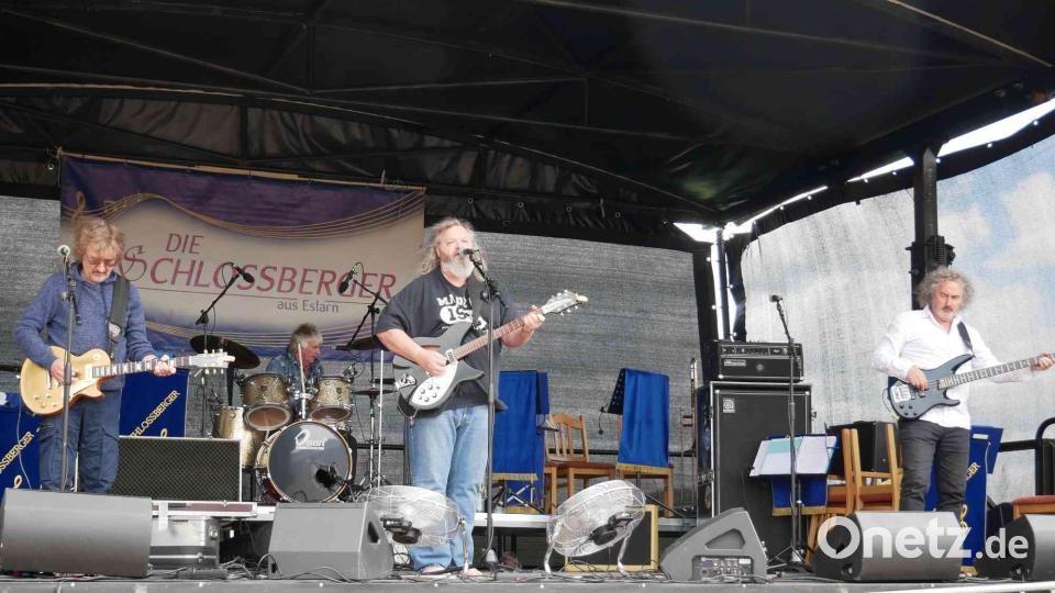 Die vier Vollblutmusiker der bekannten Band &quot;Clearwater Creedence Revival&quot; (CCR) rocken das Gelände von Aiderbichl. Bild: gz