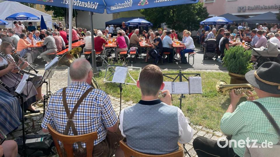Das Dorffest in Eschenfelden lockte wieder Gäste aus nah und fern an. Bild: Feuerwehr Eschenfelden/exb
