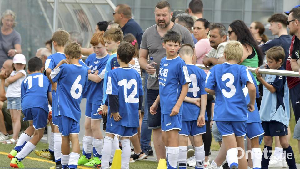 Lagebesprechung bei den E-Jugendlichen der SG Rosenberg-Traßlberg. Bild: Hubert Ziegler