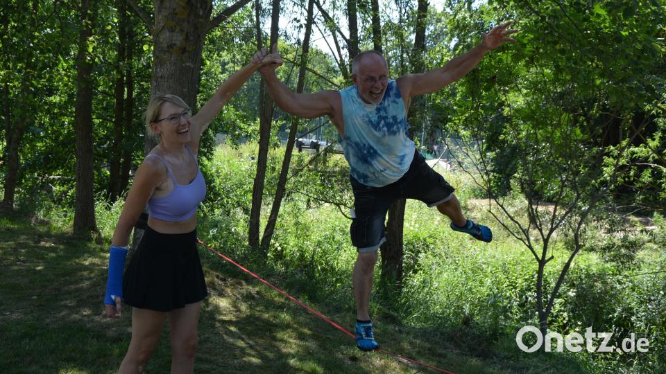 Kraftvoll unterwegs auf der Slackline. Bild: jr