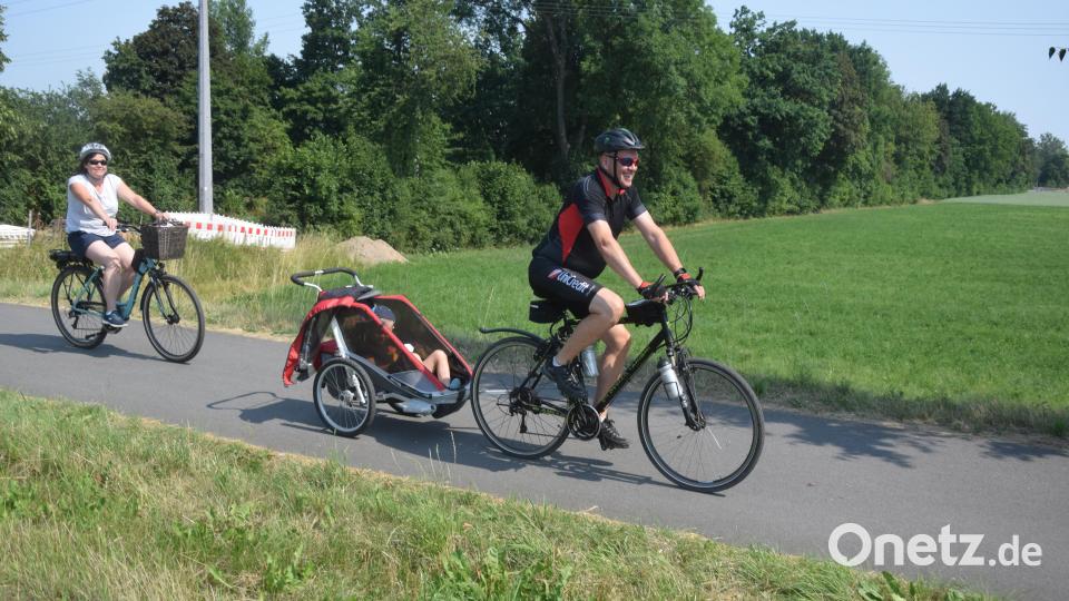 Trotz der Hitze war das Radln für Familien ein sonntägliches Erlebnis. Bild: fz