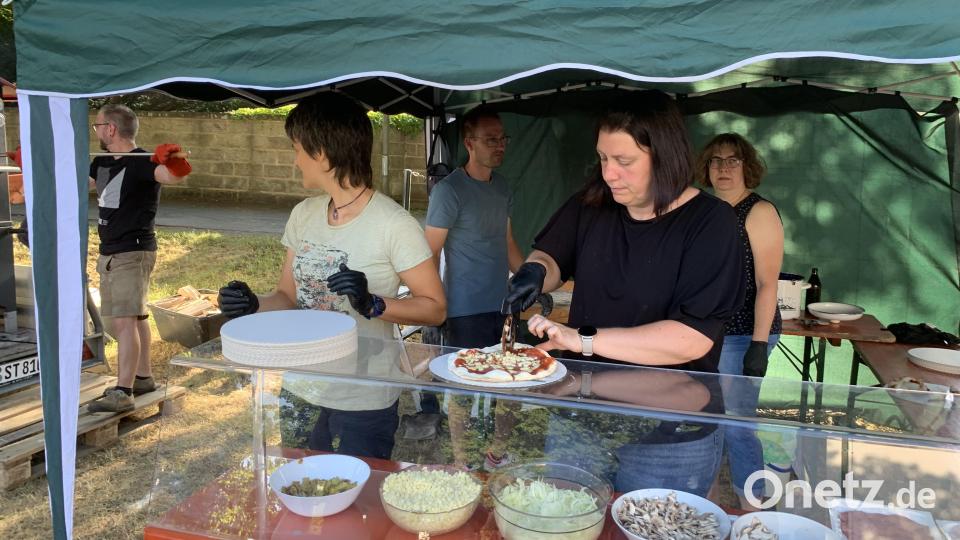 Gut besucht war das Fest der katholischen Pfarrei. Bild: adj