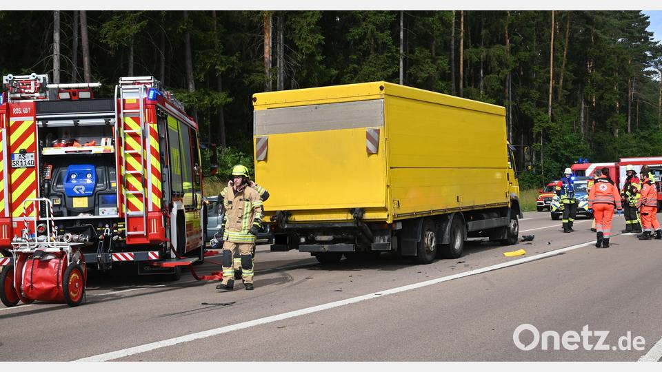 Nach einem Unfall auf der B 85 musste am Donnerstag, 13. Juli, die Bundesstraße komplett gesperrt werden. Bild: gf