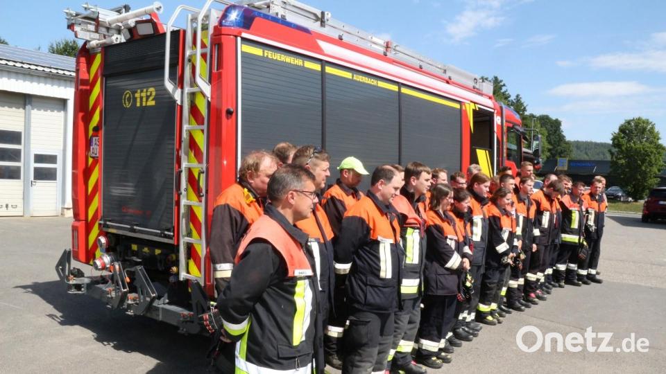 Alle Teilnehmer bei der Leistungsprüfung der FFW Auerbach. Bild: Feuerwehr Auerbach