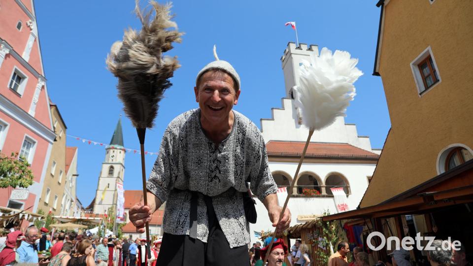 Nabburg verschreibt sich dem Mittelalter vom Handwerk über Kunst bis zur Belustigung, für die auch Gaukler sorgen werden. . Archivbild: Gerhard Götz