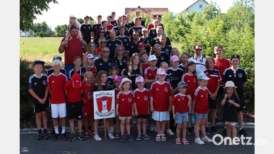 Ein Gruppenbild vor dem Festzug. Des Sportclub war mit vielen Sportlern vertreten. Bild: lep