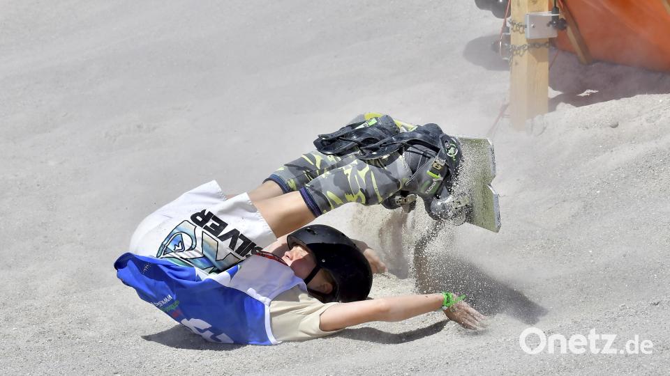 Mit einer Rolle vorwährts kam Rica Wurmbrand ins Ziel Bild: Hubert Ziegler
