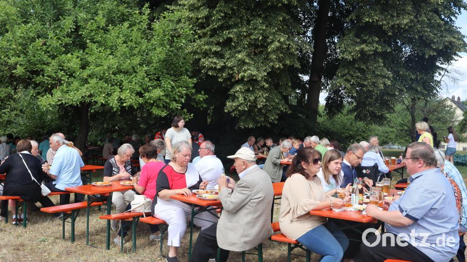 Die Windischeschenbacher feiern Pfarrfest. Bild: wrm