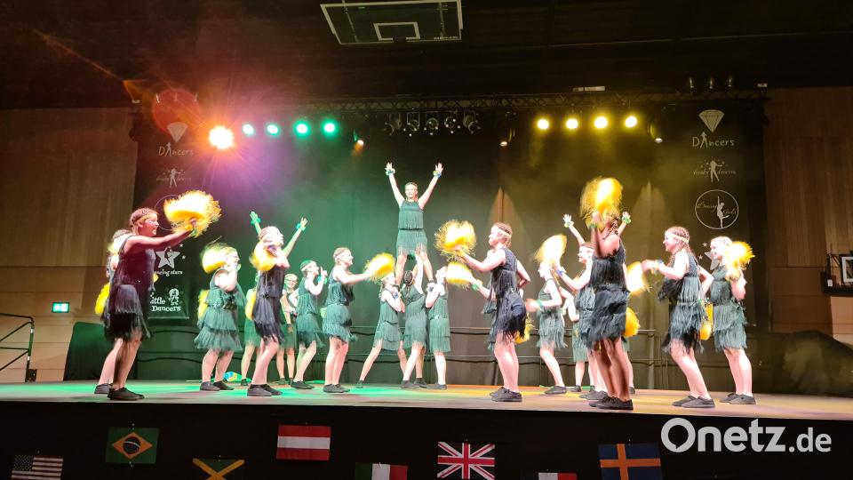 Die Freaky Dancers brachten den Samba vom Zuckerhut nach Grafenwöhr. Bild: sne
