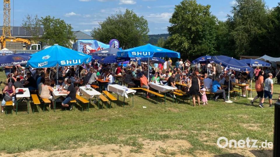 Das Bürgerfest in Neusorg war gut besucht. Bild: Verwaltungsgemeinschaft Neusorg