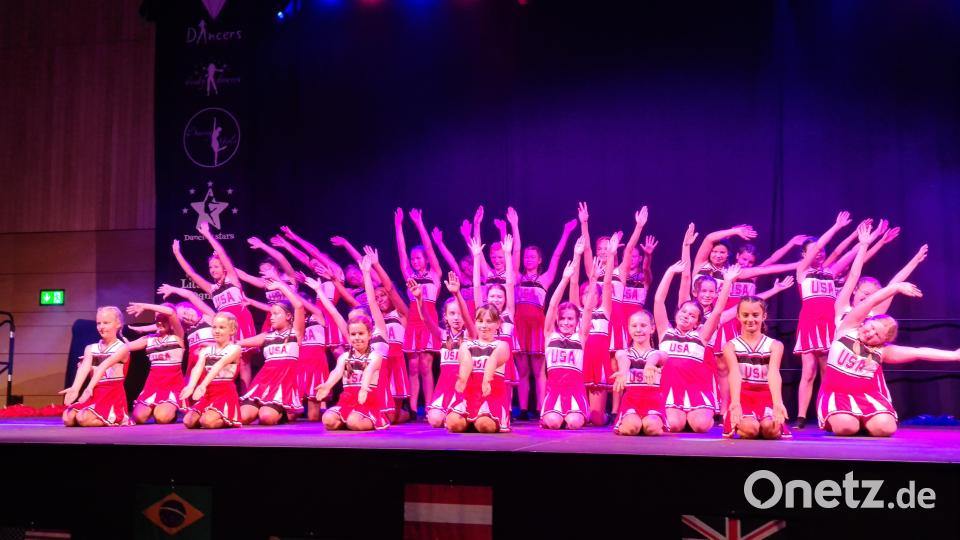 Die Little Dancers reisten zu &quot;Kids in America&quot; von Kim Wilde in die USA. Bild: sne