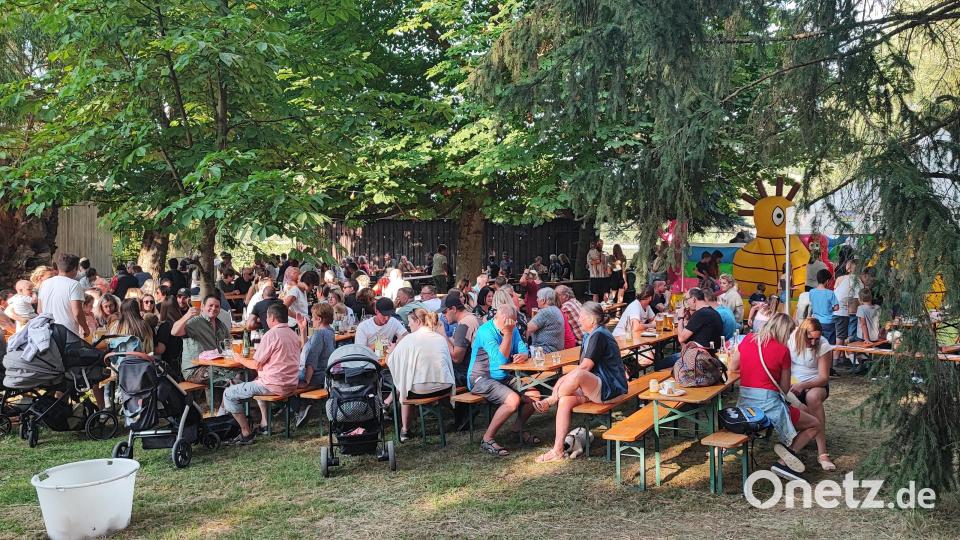 Viele Besucher kamen zum Fischerfest des Fischereivereins Stiftland. Bild: Fischereiverein Stiftland/exb