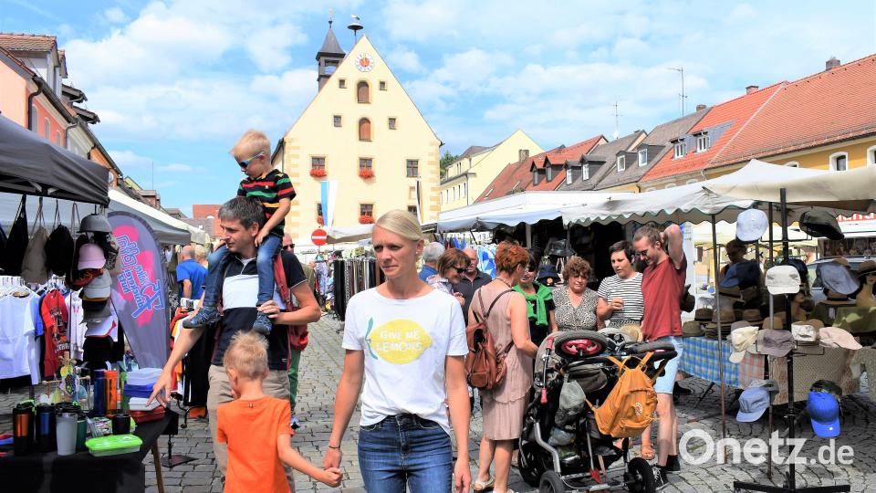 Annamarkt beim Rathaus Bild: rgr