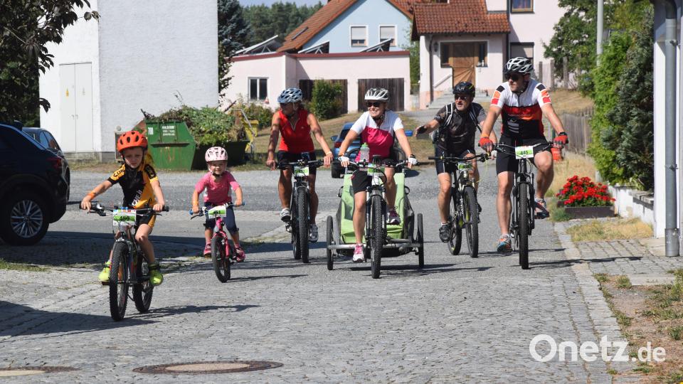 Für Familien ein tolles Radlevent. Sie dürfen auch nachmelden vor dem Start. Bild: fz