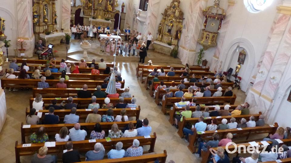 Ein sehr gut besetztes Gotteshaus während der Serenade Bild: hme
