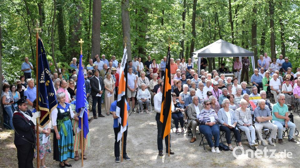 Viele Gläubige kamen auch heuer wieder zum Annaberg, um dort das Annafest mit einem Gottesdienst zu Ehren von Anna und Joachim zu feiern. Bild: rgr