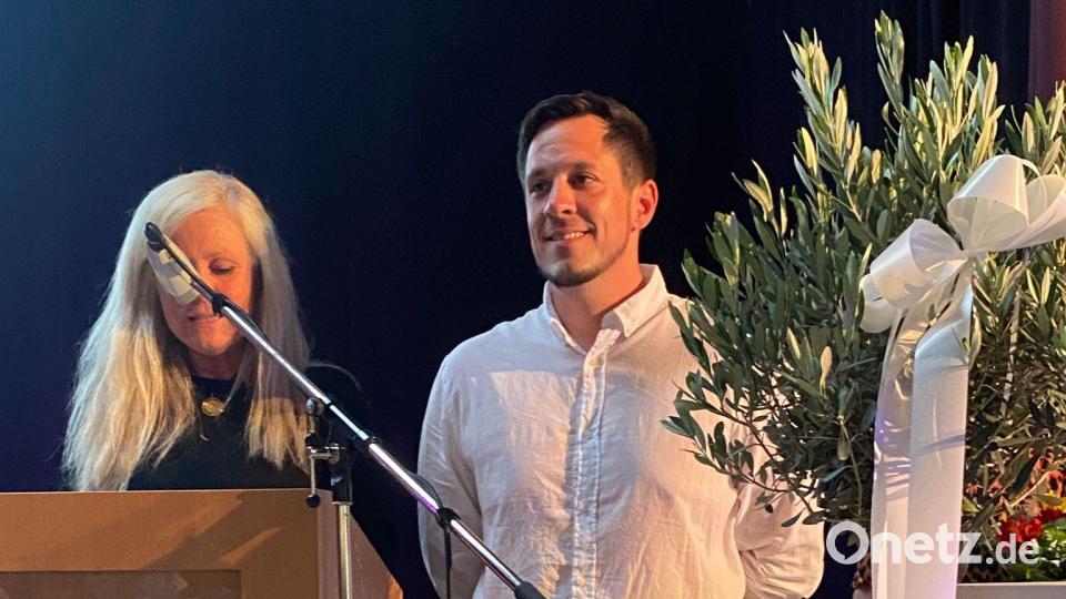 Verabschiedung von Lehrer Florian Glötzl. Bild: Mittelschule Waldsassen/exb