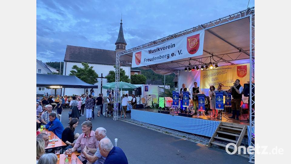 Stimmungsvoll war die Jakobikrwa in Freudenberg, ausgerichtet vom örtlichen Musikverein. Bild: gri