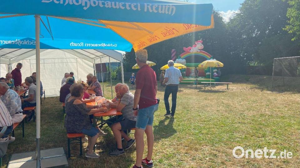 Für die Kleinsten gab es eine Einhorn-Hüpfburg Bild: Kappl, Andreas [kap]