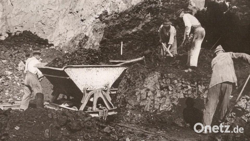 In mühevoller Handarbeit unter Tage verdienten sich die Schmidgadener Bürger Lohn und Brot. Bild: Buchtalarchiv/exb