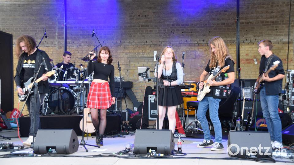 Die Newcomerband &quot;Come2gether&quot; erntete viel Applaus bei ihrem Auftritt. Bild: wku