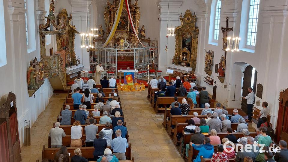 Die Abschlussandacht fand in der voll besetzten Annakirche statt. Bild: mfh