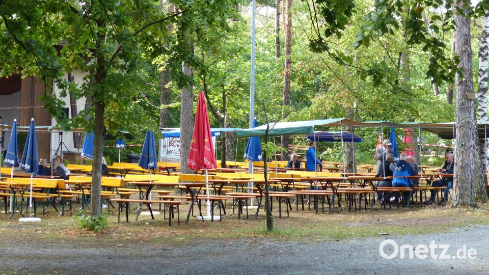 Das Regenwetter sorgte vor allem am Samstag für wenig Besuch beim Waldfest des Vereinskartells Weiherhammer. Bild: hme