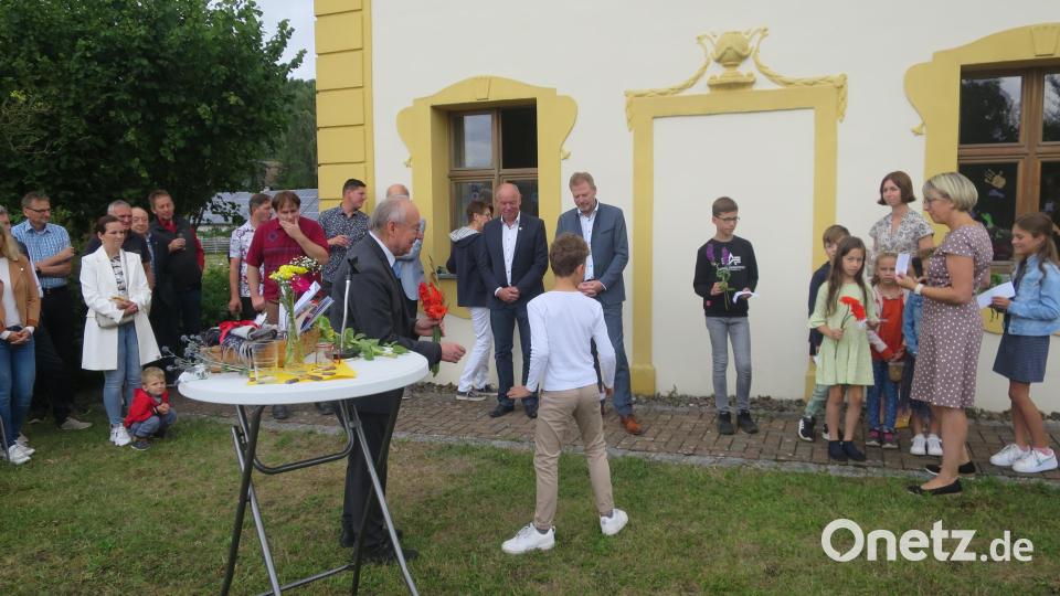 Verabschiedung Pfarrer Gradl Paulsdorf Bild: Christine Schwarz/exb