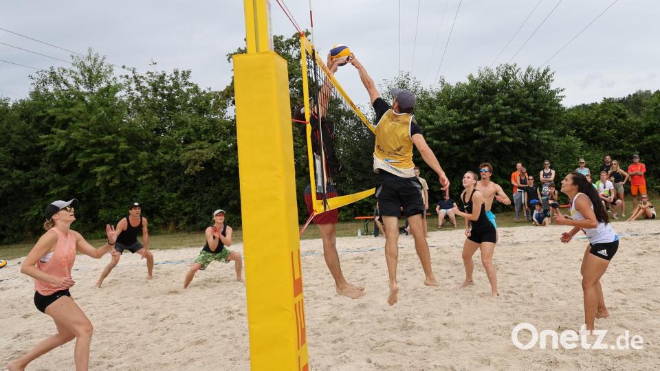 Viele spannende Duelle gab es am Netz. Bild: Michael Klement