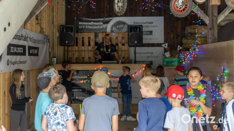 In der Disco konnten sich die Kinder austoben. Bild: rw