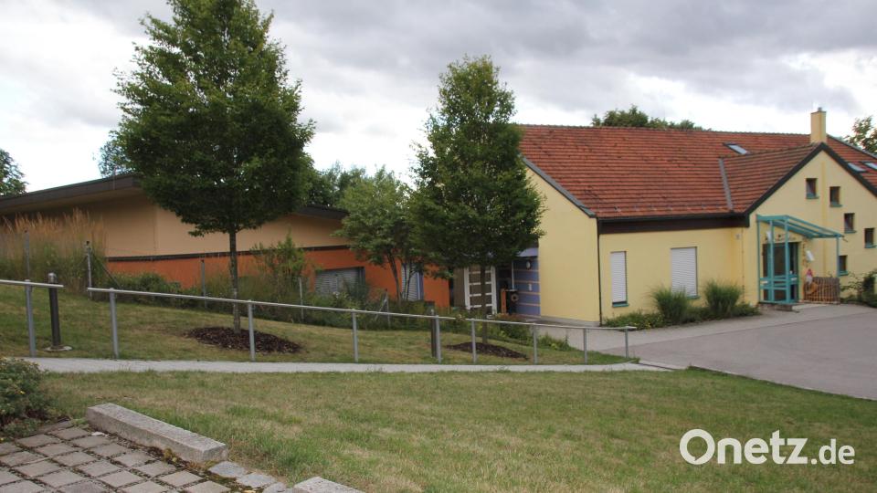 Der Kindergarten Hl. Familie in Teunz muss umgebaut oder erweitert werden. Dazu muss ein Architekt beauftragt werden. Bild: frd
