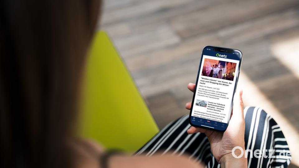 Die Onetz-App für iPhones und Android-Smartphones hält Sie auch unterwegs immer auf dem Laufenden. Bild: Romy Maderer