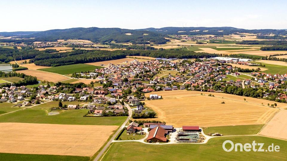 Von 1958 bis 2018 hat sich die Bevölkerungszahl binnen 60 Jahren um 1000 auf über 1600 Einwohner erhöht, die 562 Häuser bewohnen. Bild: Martin Janz/exb