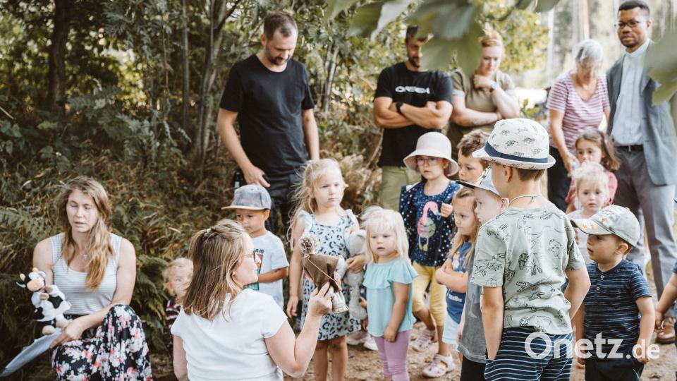 In einem Spiel hörten die Kinder die Geschichte von Johannes dem Täufer. Bild: Pfarrei Immenreuth/exb
