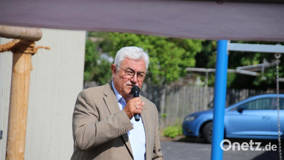 Vorstandsvorsitzender Rupert Troppmann ärgert sich über immer mehr Hindernisse beim Bauen, trotz fehlenden Wohnraums. Bild: sne