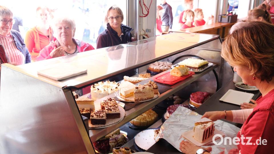 Dem Kuchenfan schlägt angesichts der großen Auswahl das Herz höher Bild: mab