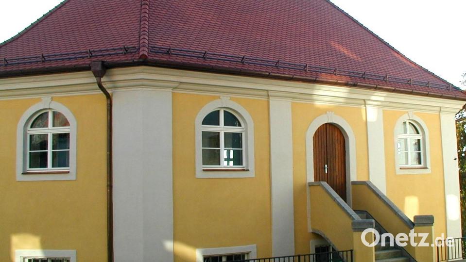 Die Synagoge im 1975-jährigen Markt Floß ist erneut Austragungsort eines einmaligen Konzerts im Rahmen des Jahresprogramms „Musik in Synagogen“ der Pilsener Region am Sonntag, 27. August, um 16 Uhr. Bild: le