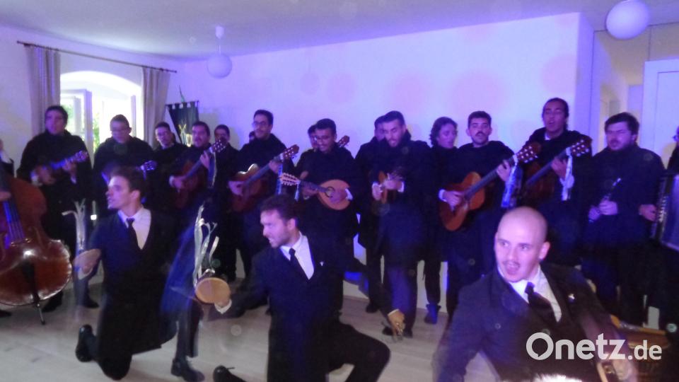Die Musiker aus Portugal begeisterten die Besucher im Thammerhaus mit ihren Liedern und Choreographien. Bild: amö