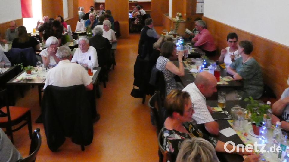 Das Klimadinner im Kloster Ensdorf war auch heuer weit im Voraus ausverkauft. Bild: Jürgen Zach