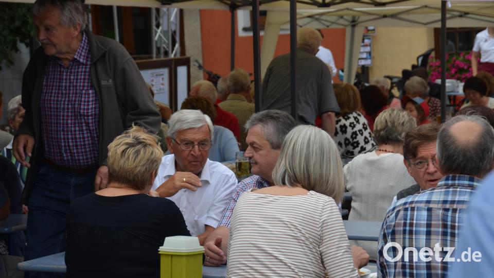 Besuch aus dem Erzgebirge, aus der Partnerstadt Bernsbach, schaute ebenfalls beim Altstadtfest vorbei. Bild: dob