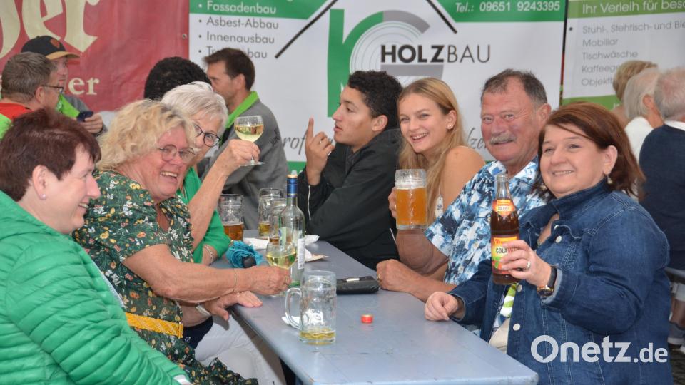 Wenn die SpVgg ihr Altstadtfest feiert. kommen die Gäste gerne in die Innenstadt. Bild: dob
