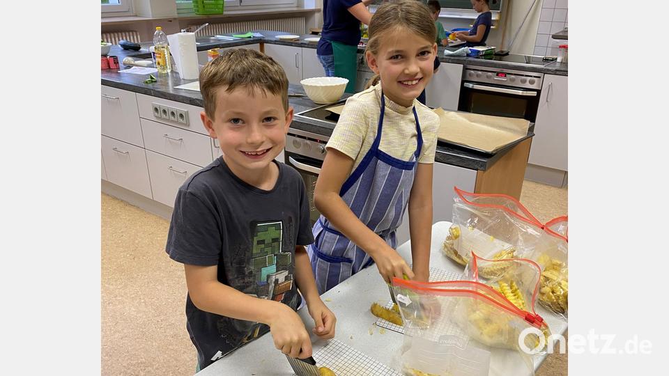 Ein Vier-Gänge-Menü kam beim Kinderkochkurs des Obst- und Gartenbauvereins Angfeld auf den Tisch. Bild: Nadine Meier/exb