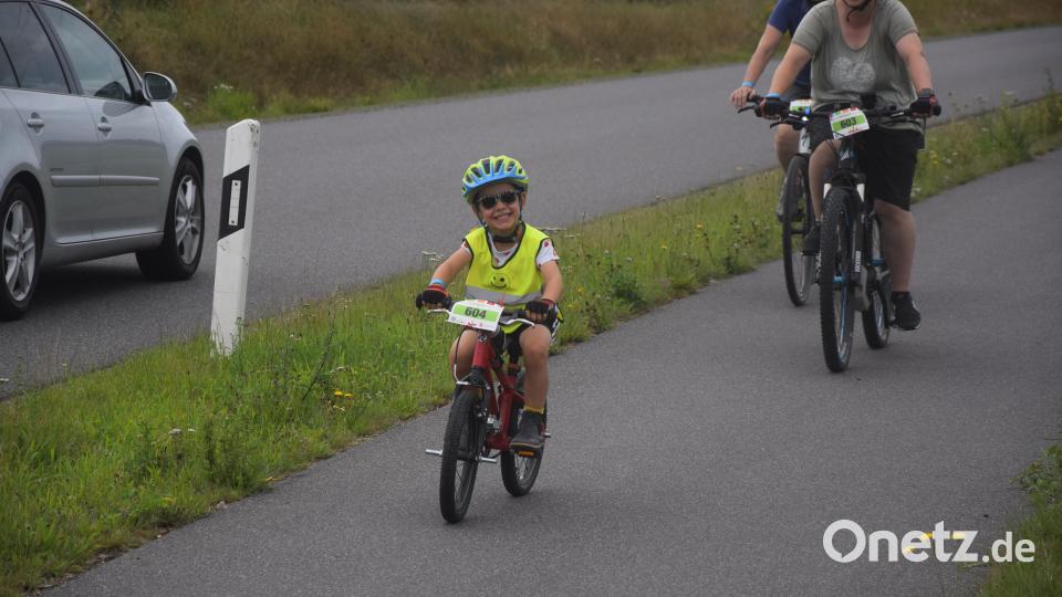 Dem vierjährigen Simon machte der Pedalenritt besonderen Spaß. Bild: fz