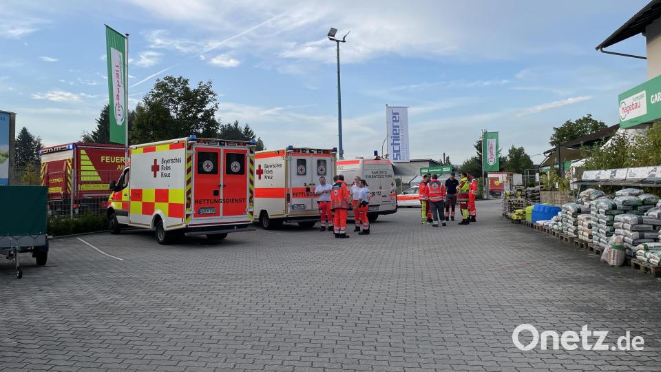 Der Rettungsdienst wurde zum Glück nicht gebraucht: niemand wurde verletzt. Bild: Kreisbrandinspektion Cham