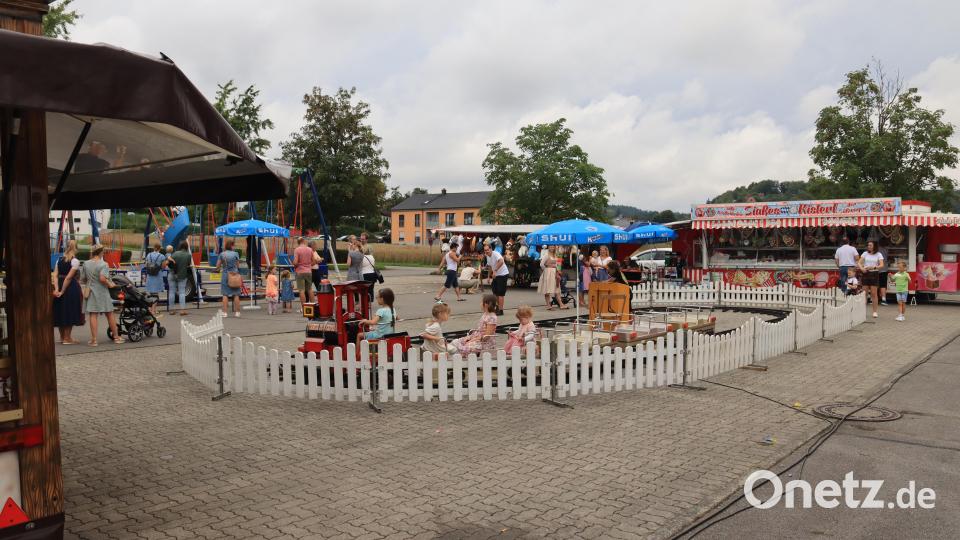 Für die kleinen Gäste der Riedener Kirwa war jede Menge geboten. Bild: mrr